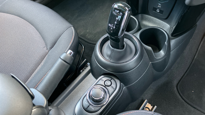 MINI Hatchback 1.5 Cooper Classic Premium 5dr Auto Petrol Hatchback